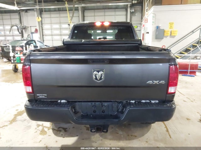 3C6UR5CJ4JG114497 RAM 2500 Tradesman 4x4 6&#039;4 Box