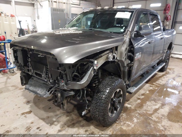 3C6UR5CJ4JG114497 RAM 2500 Tradesman 4x4 6&#039;4 Box