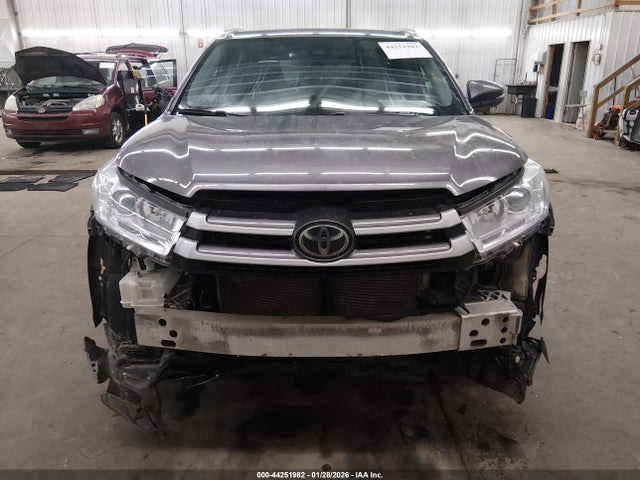5TDJZRFH7JS834907 Toyota Highlander Xle