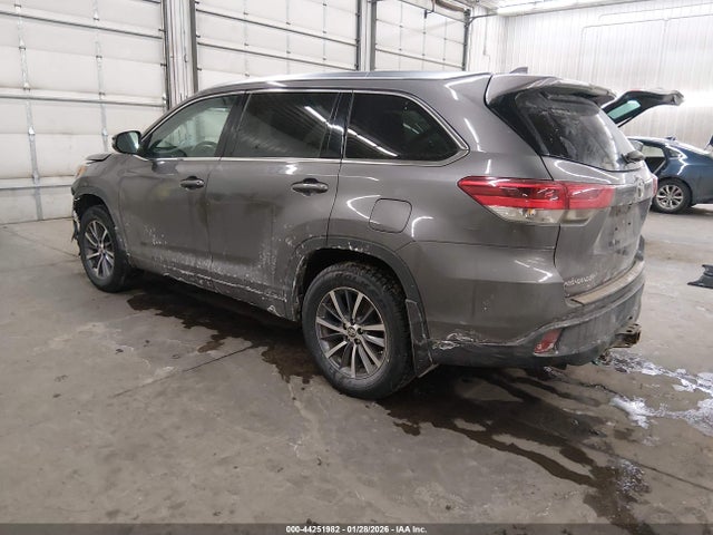 5TDJZRFH7JS834907 Toyota Highlander Xle