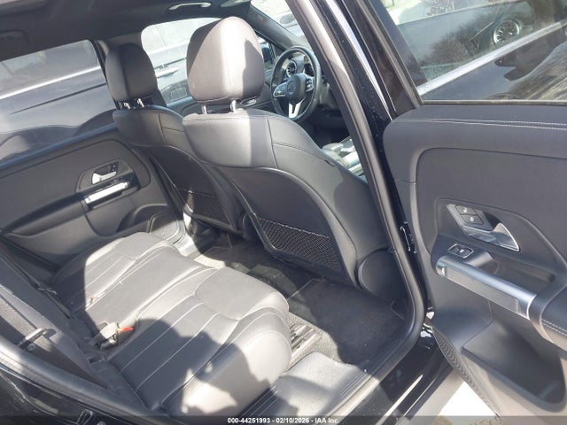 2022 Mercedes-benz Glb 250 4matic მანქანა იყიდება აუქციონზე, vin: W1N4M4HB8NW176388, აუქციონის ნომერი: 44251993