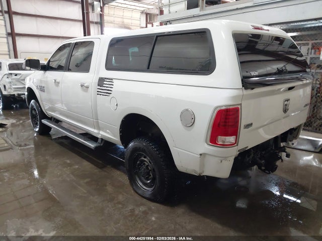 2015 RAM 2500 3C6UR5FL3FG606815 Photo 2