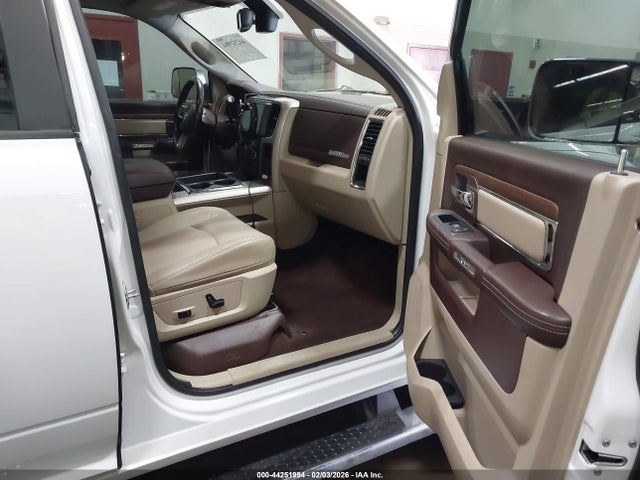 2015 RAM 2500 3C6UR5FL3FG606815 Photo 4