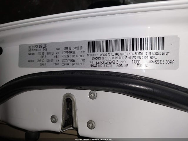 2015 RAM 2500 3C6UR5FL3FG606815 Photo 8