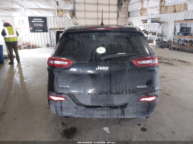 Продажа на аукционе авто 2016 Jeep Cherokee Latitude, vin: 1C4PJMCBXGW367110, номер лота: 44252029