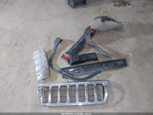 Продажа на аукционе авто 2016 Jeep Cherokee Latitude, vin: 1C4PJMCBXGW367110, номер лота: 44252029