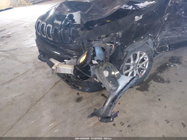 2016 JEEP CHEROKEE 1C4PJMCBXGW367110 Photo 5