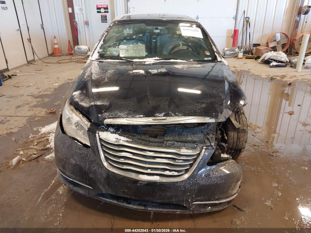 44252043 :رقم المزاد ، 1C3BCBFG9CN144898 vin ، 2012 Chrysler 200 Limited مزاد بيع