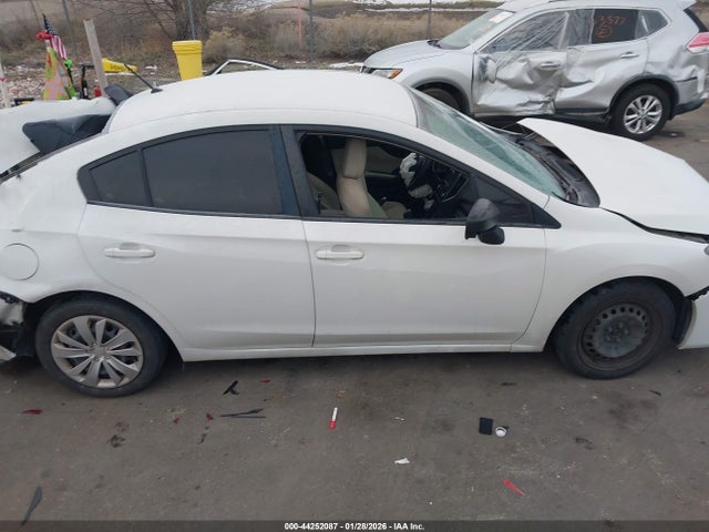 4S3GKAA63J3612999 Subaru Impreza 2.0i