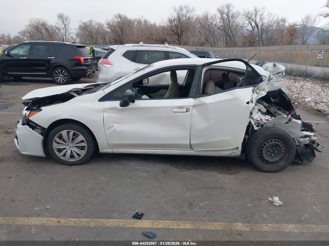 4S3GKAA63J3612999 Subaru Impreza 2.0i