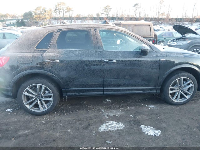 44252195 :رقم المزاد ، WA1EECF3XN1147108 vin ، 2022 Audi Q3 Premium Plus 45 Tfsi S Line Quattro Tiptronic مزاد بيع