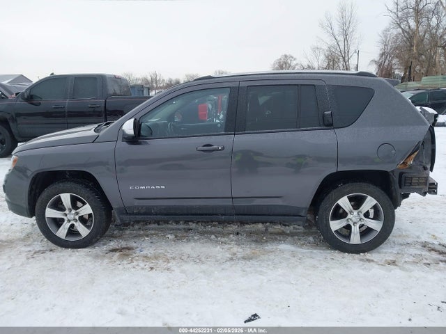 44252231 :رقم المزاد ، 1C4NJDEB5HD177040 vin ، 2017 Jeep Compass High Altitude 4x4 مزاد بيع