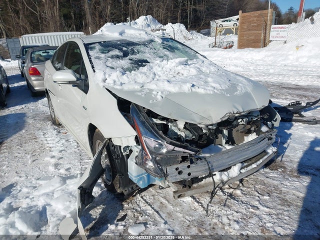 2016 TOYOTA PRIUS JTDKBRFU1G3000275