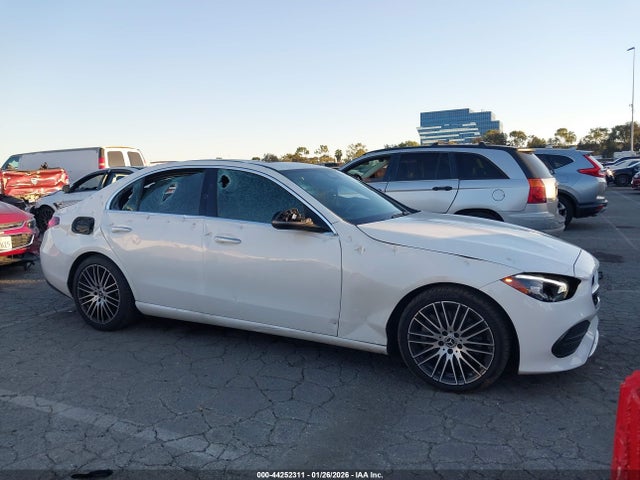 W1KAF4GB7NR052672 Mercedes-Benz C 300 Sedan