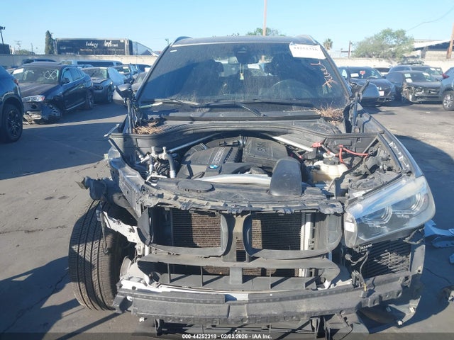 44252318 :رقم المزاد ، 5UXKR0C55H0V67711 vin ، 2017 Bmw X5 Xdrive35i مزاد بيع