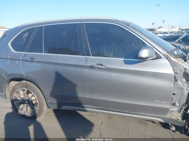 44252318 :رقم المزاد ، 5UXKR0C55H0V67711 vin ، 2017 Bmw X5 Xdrive35i مزاد بيع
