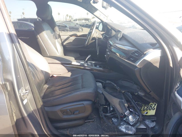 44252318 :رقم المزاد ، 5UXKR0C55H0V67711 vin ، 2017 Bmw X5 Xdrive35i مزاد بيع