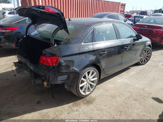 2016 AUDI A3 WAUA7GFF6G1012286 Photo 3