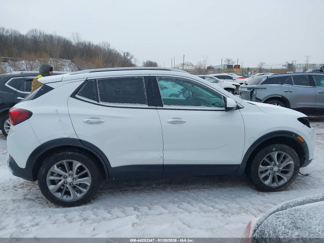 44252347 :رقم المزاد ، KL4MMGSL2MB164022 vin ، 2021 Buick Encore Gx Awd Essence مزاد بيع