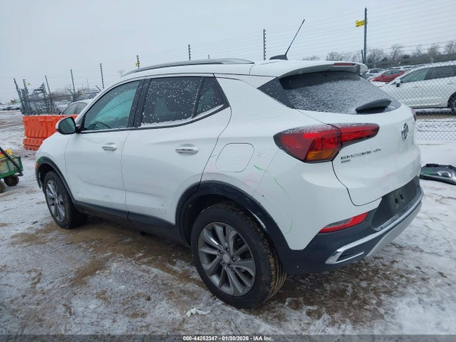 44252347 :رقم المزاد ، KL4MMGSL2MB164022 vin ، 2021 Buick Encore Gx Awd Essence مزاد بيع