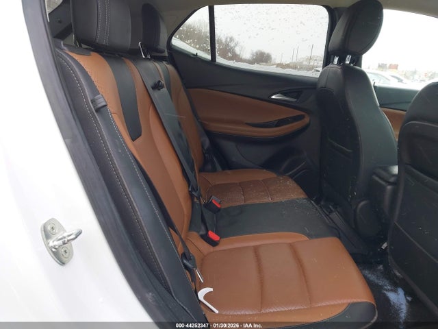 44252347 :رقم المزاد ، KL4MMGSL2MB164022 vin ، 2021 Buick Encore Gx Awd Essence مزاد بيع
