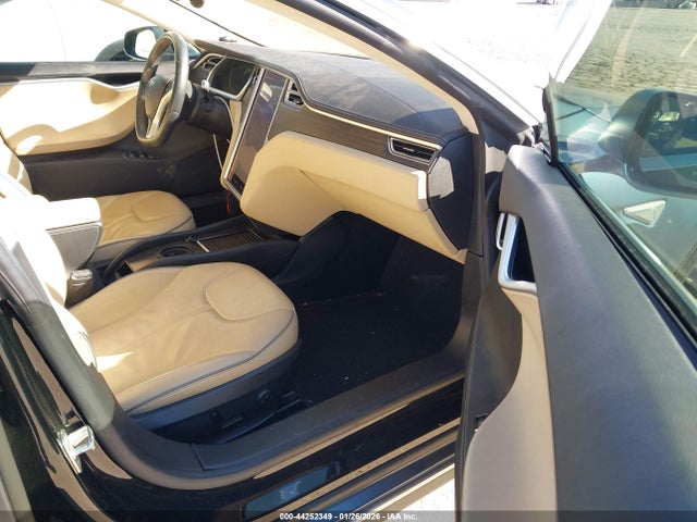 2014 TESLA MODEL S 5YJSA1H10EFP30525 Photo 4