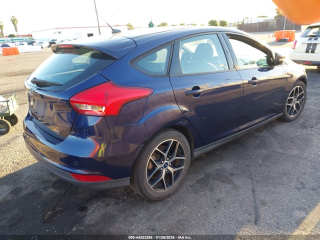1FADP3M20HL308411 Ford FOCUS SEL
