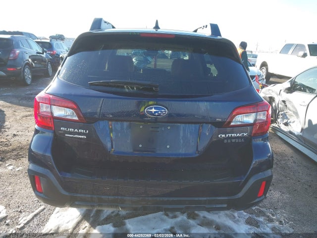 2018 Subaru Outback 2.5i Premium მანქანა იყიდება აუქციონზე, vin: 4S4BSACC1J3324178, აუქციონის ნომერი: 44252369