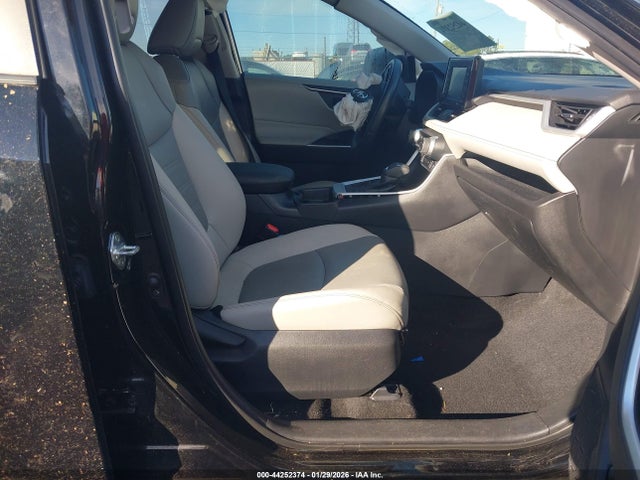 Toyota Rav4 Xle Premium 2021 2T3C1RFVXMC140335 Image 5