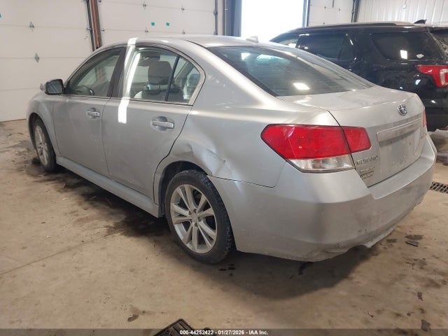 Subaru Legacy 2.5i Premium 2014 4S3BMCC69E3036032 Image 3