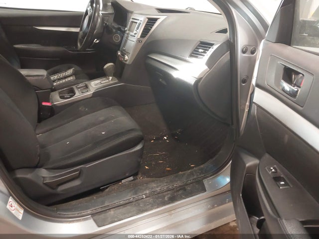 Subaru Legacy 2.5i Premium 2014 4S3BMCC69E3036032 Image 5