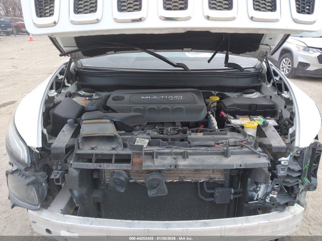 Jeep Cherokee Latitude 2016 1C4PJMCB4GW117832 Image 10
