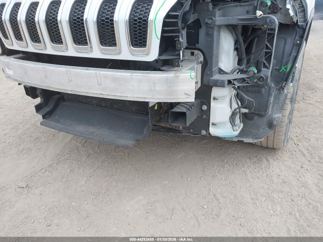 Jeep Cherokee Latitude 2016 1C4PJMCB4GW117832 Image 20