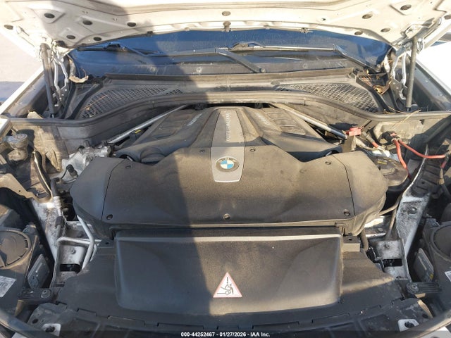Продажа на аукционе авто 2015 Bmw X5 Xdrive50i, vin: 5UXKR6C50F0J78197, номер лота: 44252467