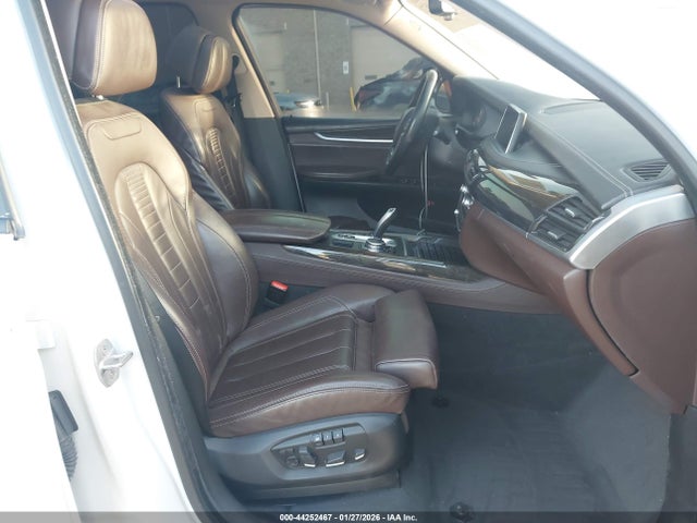 Продажа на аукционе авто 2015 Bmw X5 Xdrive50i, vin: 5UXKR6C50F0J78197, номер лота: 44252467