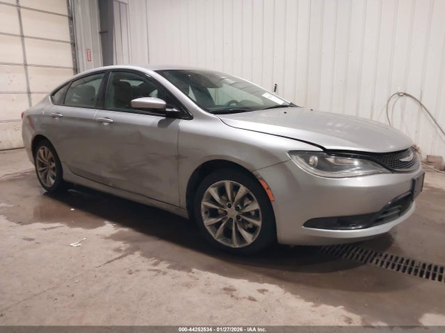 Продаж на аукціоні авто 2015 Chrysler 200 S, vin: 1C3CCCBB4FN614344, номер лоту: 44252534