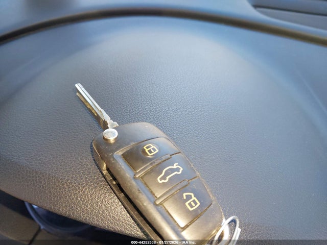 Продажа на аукционе авто 2015 Audi A3 1.8t Premium, vin: WAUACGFF0F1128934, номер лота: 44252538