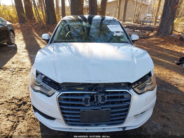 Продажа на аукционе авто 2015 Audi A3 1.8t Premium, vin: WAUACGFF0F1128934, номер лота: 44252538