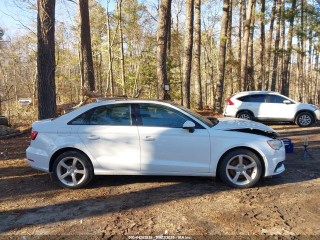 Продажа на аукционе авто 2015 Audi A3 1.8t Premium, vin: WAUACGFF0F1128934, номер лота: 44252538