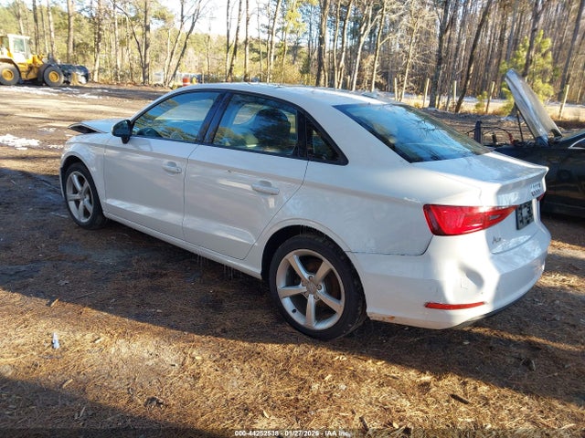 Продажа на аукционе авто 2015 Audi A3 1.8t Premium, vin: WAUACGFF0F1128934, номер лота: 44252538