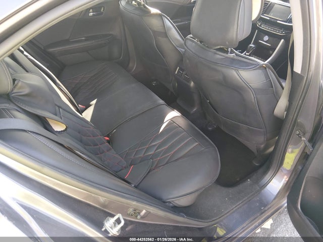 1HGCR3F82HA038385 Honda Accord Ex-l V6
