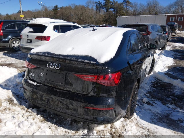 2024 AUDI A3 WAUAUDGY2RA136677 Photo 3