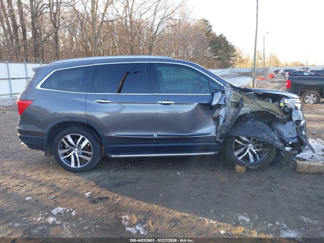 Продаж на аукціоні авто 2017 Honda Pilot Touring, vin: 5FNYF5H98HB044827, номер лоту: 44252603