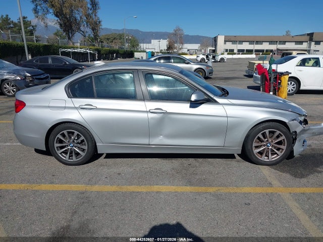 Продажа на аукционе авто 2016 Bmw 320i, vin: WBA8E1G53GNU10328, номер лота: 44252607