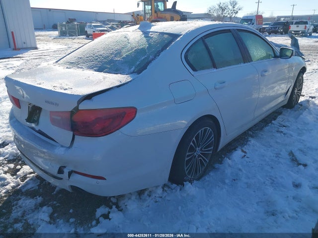 44252611 :رقم المزاد ، WBAJA7C55KWW19028 vin ، 2019 Bmw 530i Xdrive مزاد بيع