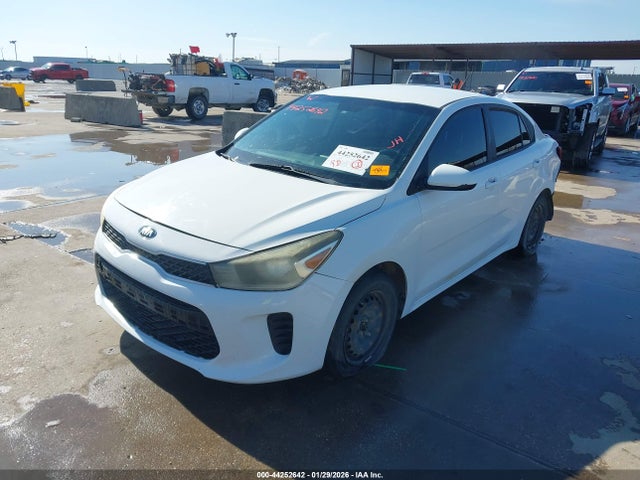 44252642 :رقم المزاد ، 3KPA24AD3LE289491 vin ، 2020 Kia Rio Lx مزاد بيع