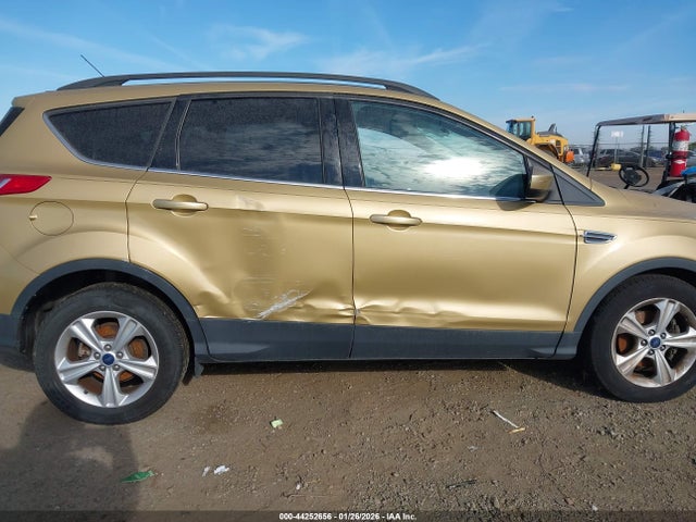 1FMCU0GXXEUD70405 Ford ESCAPE SE