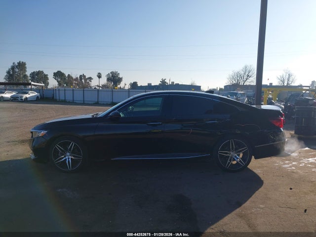 1HGCV2F92MA030067 Honda Accord Touring