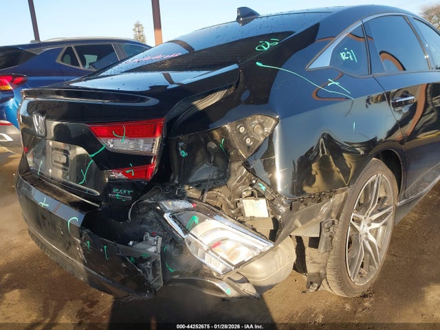1HGCV2F92MA030067 Honda Accord Touring