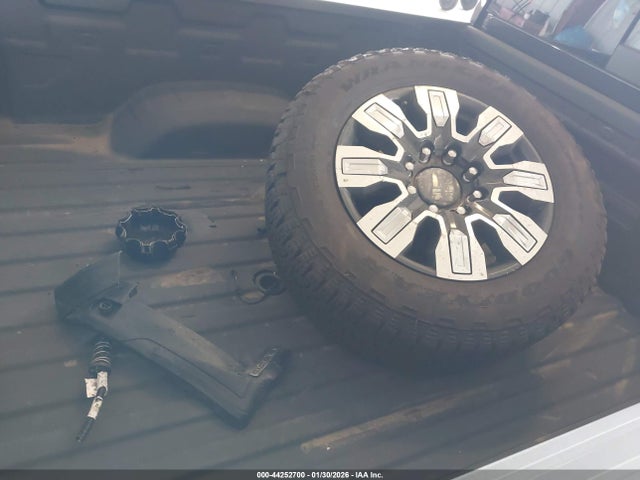 2025 Gmc Sierra 2500hd 4wd  Standard Bed Denali მანქანა იყიდება აუქციონზე, vin: 1GT4UREY7SF282131, აუქციონის ნომერი: 44252700